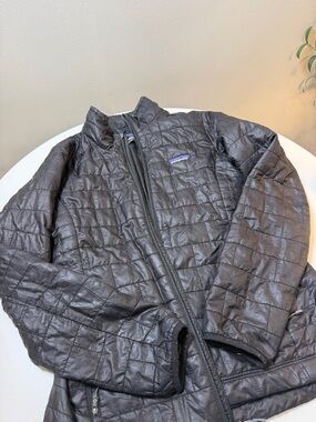 Patagonia Quilted Puffer Jacket in Black